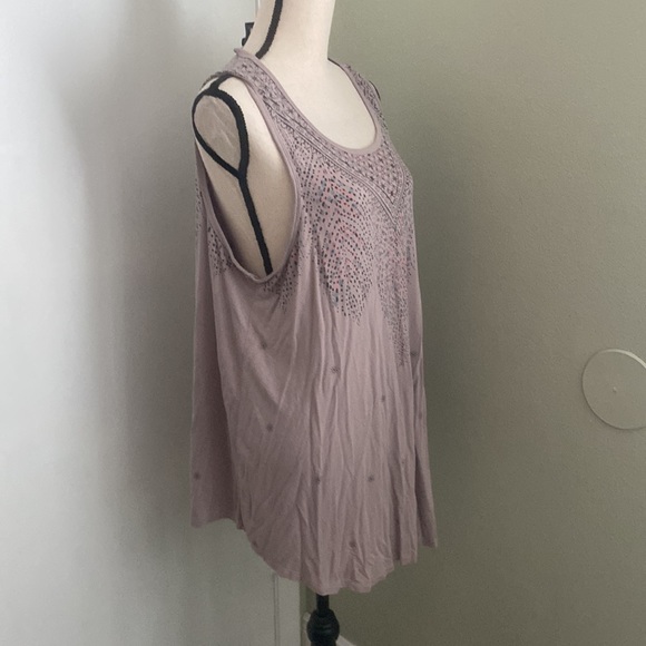 Torrid Tank Top - Picture 4 of 8